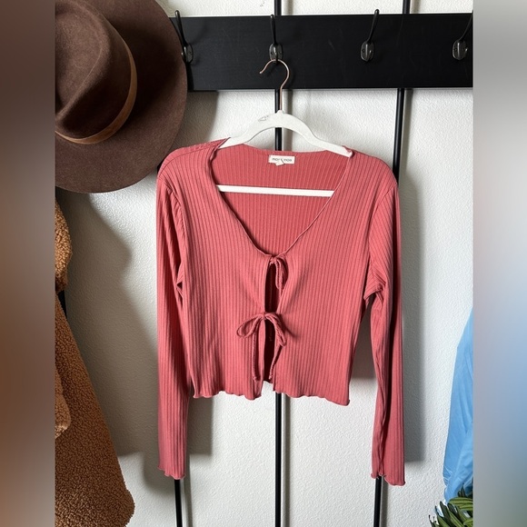 Moa Moa Tops - Boutique Moa Moa pink ribbed long sleeve bow tie up cardigan shirt blouse top
